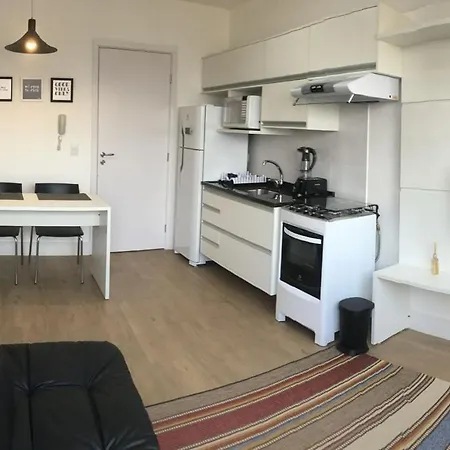 709- Apartamento Decorado Encantador, mobiliado, amplo, cozinha completa, Excelente localização no Rebouças-3